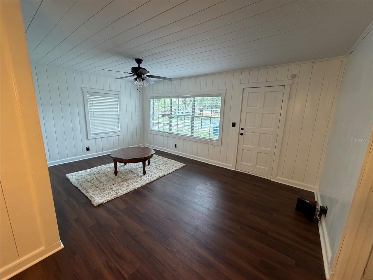 118 E Pine St - Photo 3 of 13