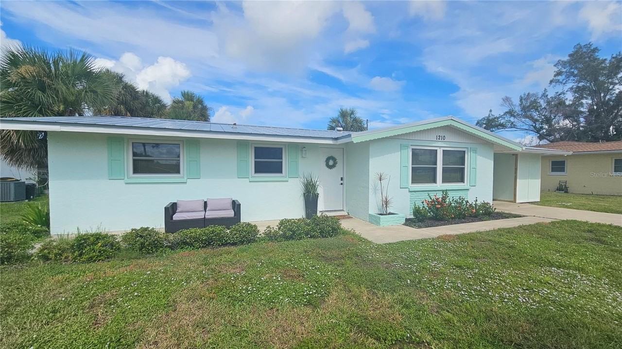 1210 S Maryknoll Rd - Photo 2 of 37
