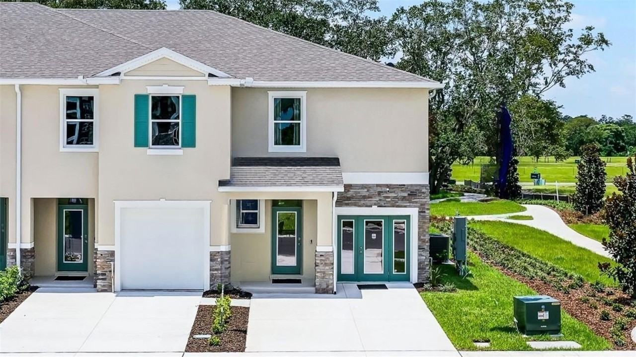 14385 Canvas St - Photo 2 of 17