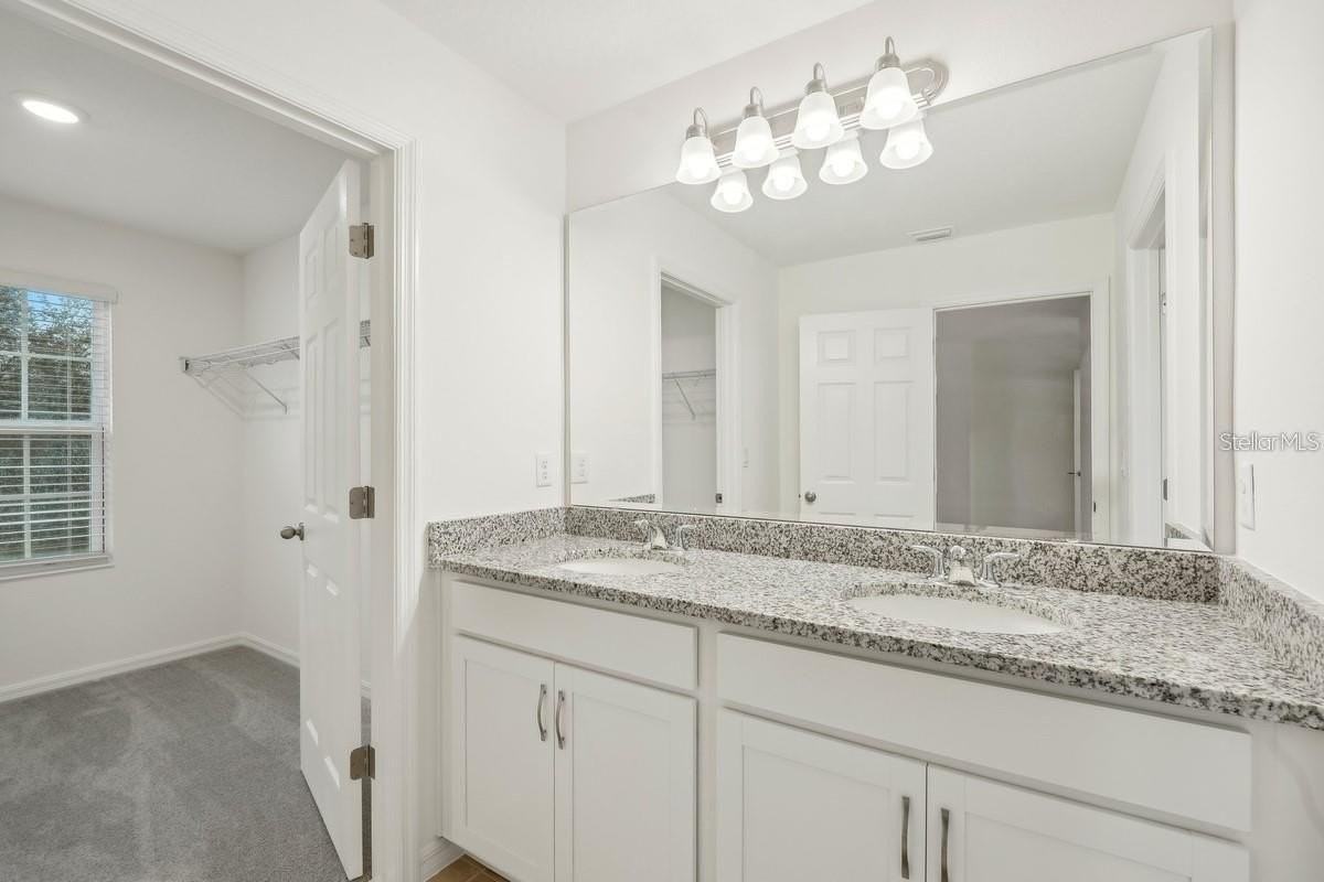 434 North Blvd - Photo 5 of 42