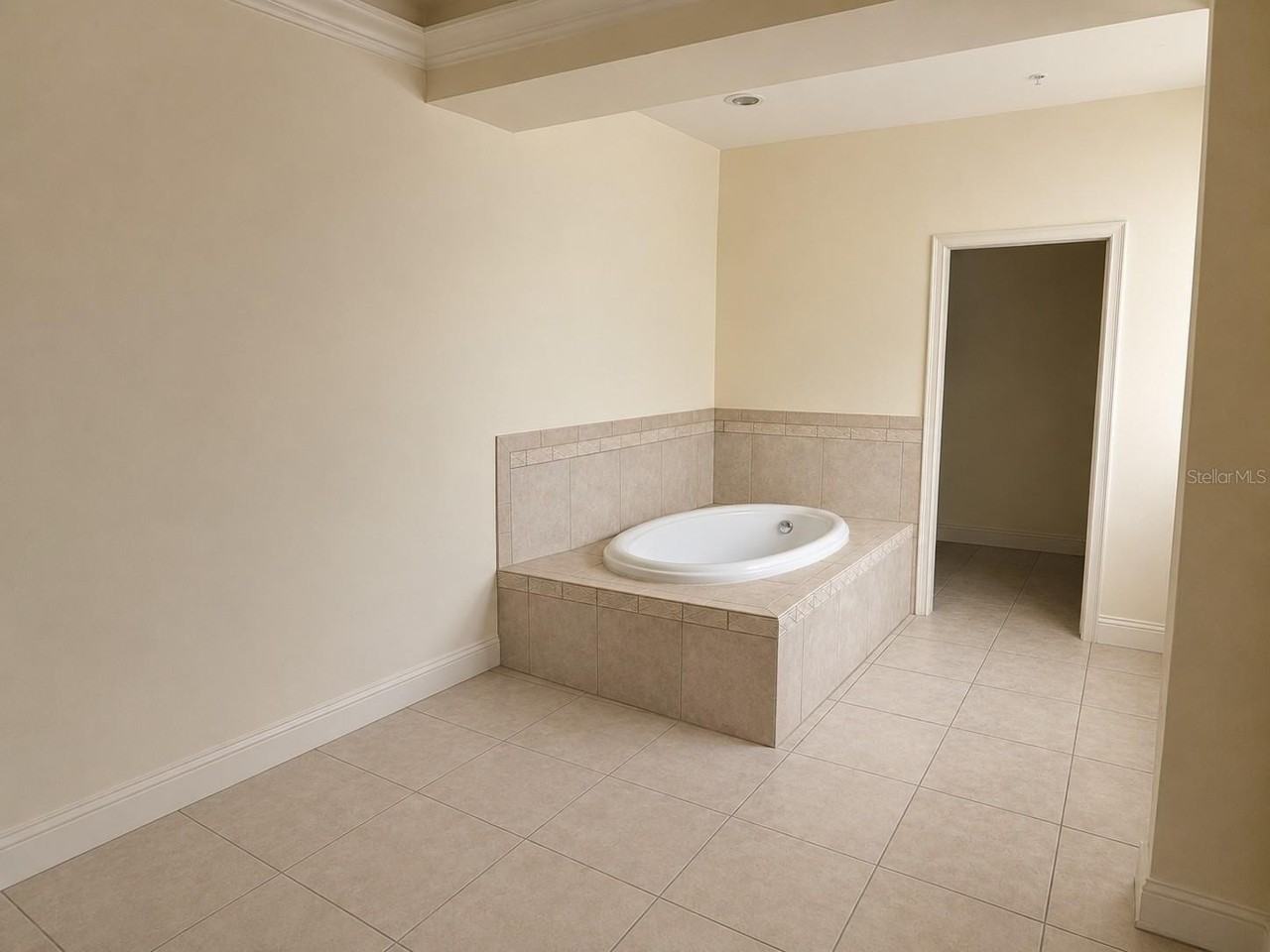 3008 Bella Vista Dr - Photo 5 of 7