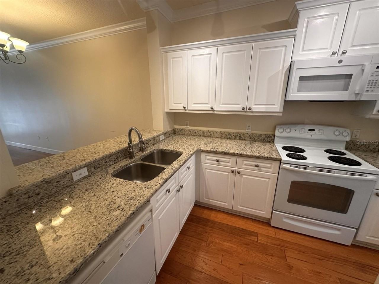 709 Bloom St #240 - Photo 6 of 25