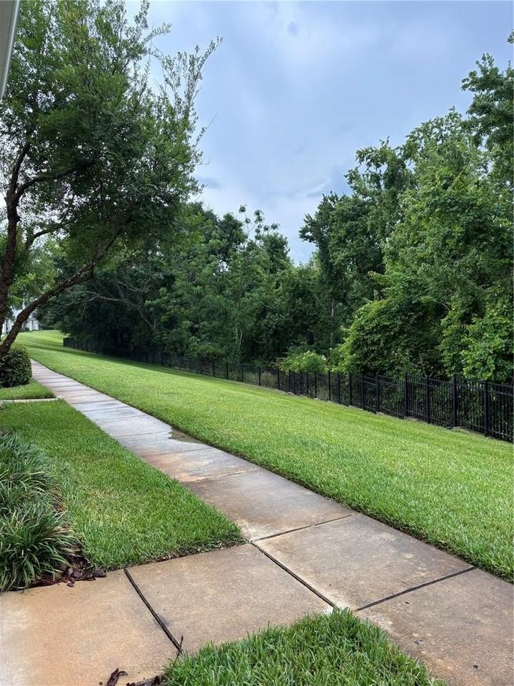 304 Southern Pecan Cir #208 - Photo 2 of 12