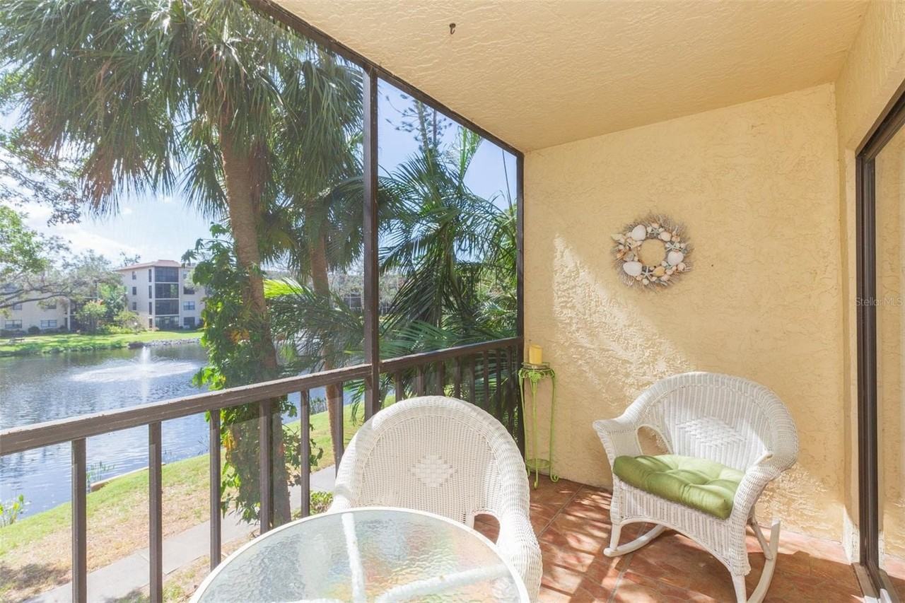 315 30th Ave W #B201 - Photo 4 of 27
