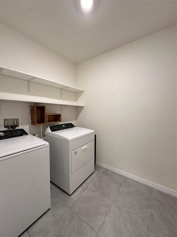5703 Hollingworth Trl - Photo 7 of 9