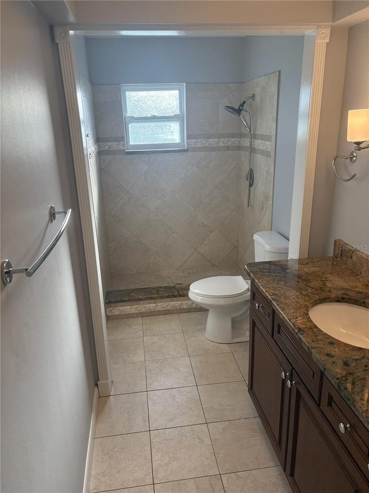 5784 Bay Pines Lakes Blvd - Photo 3 of 11