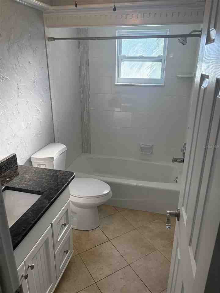 5784 Bay Pines Lakes Blvd - Photo 6 of 11
