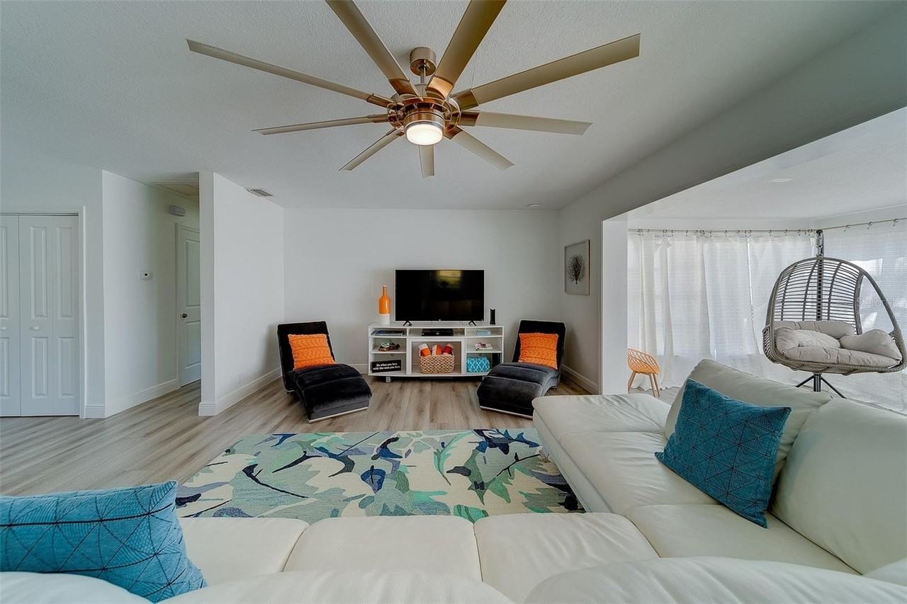2109 Bayshore Dr - Photo 7 of 39