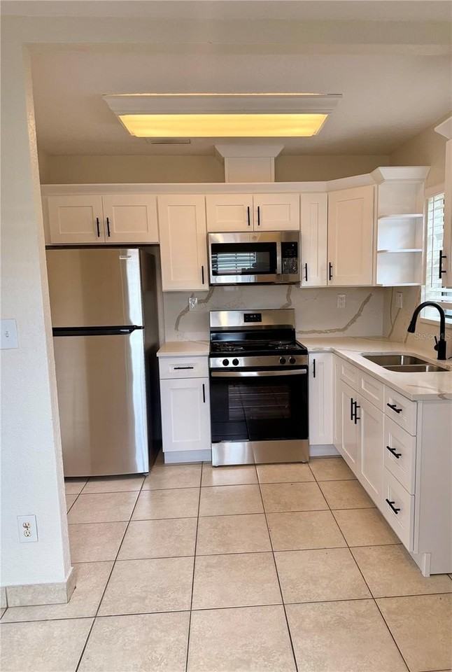 816 E Frierson Ave - Photo 7 of 21