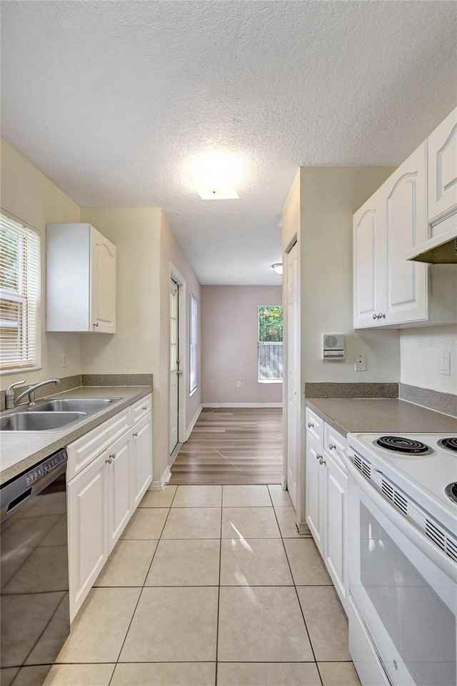 720 Newton Ave S - Photo 6 of 22