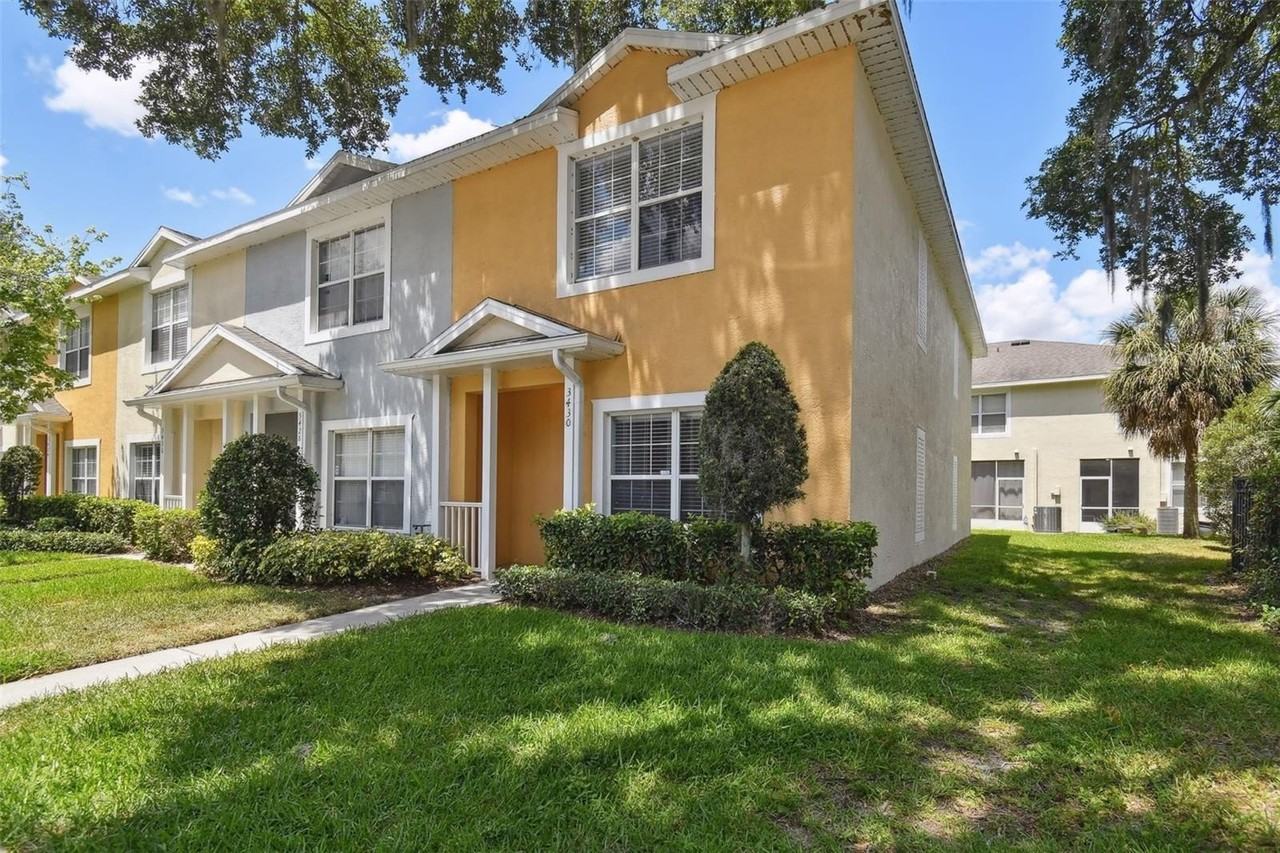 3430 High Hampton Cir - Photo 3 of 40