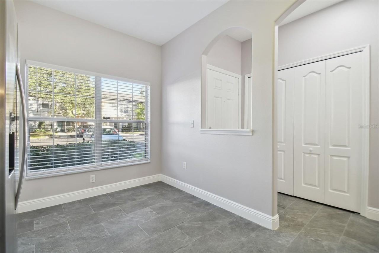 3430 High Hampton Cir - Photo 4 of 40