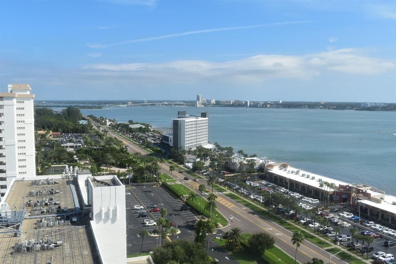 1301 Gulf Blvd #101 - Photo 7 of 27