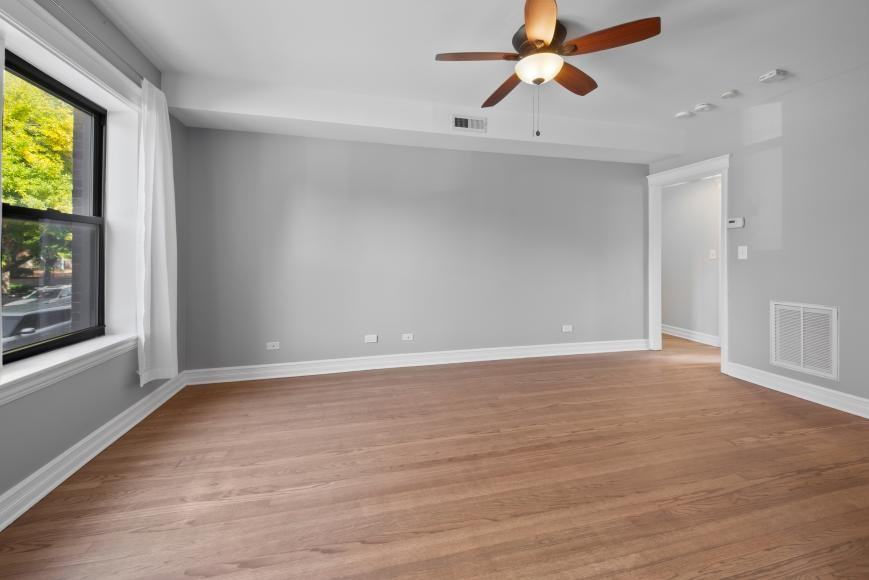 2211 W Winona St - Photo 6 of 10