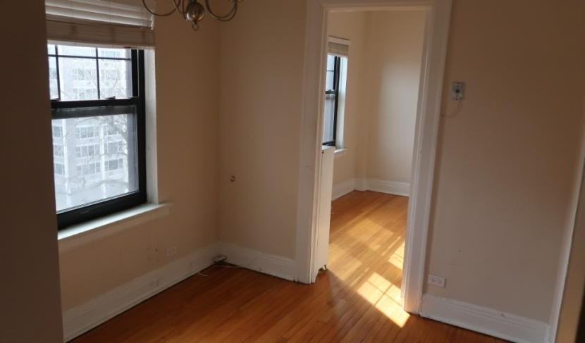 735 W Junior Ter - Photo 4 of 10