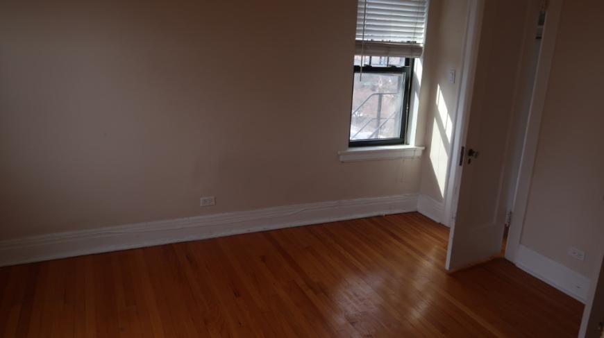 735 W Junior Ter - Photo 7 of 10