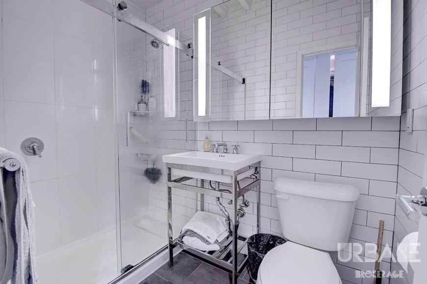 86 E 10th St - Photo 6 of 10