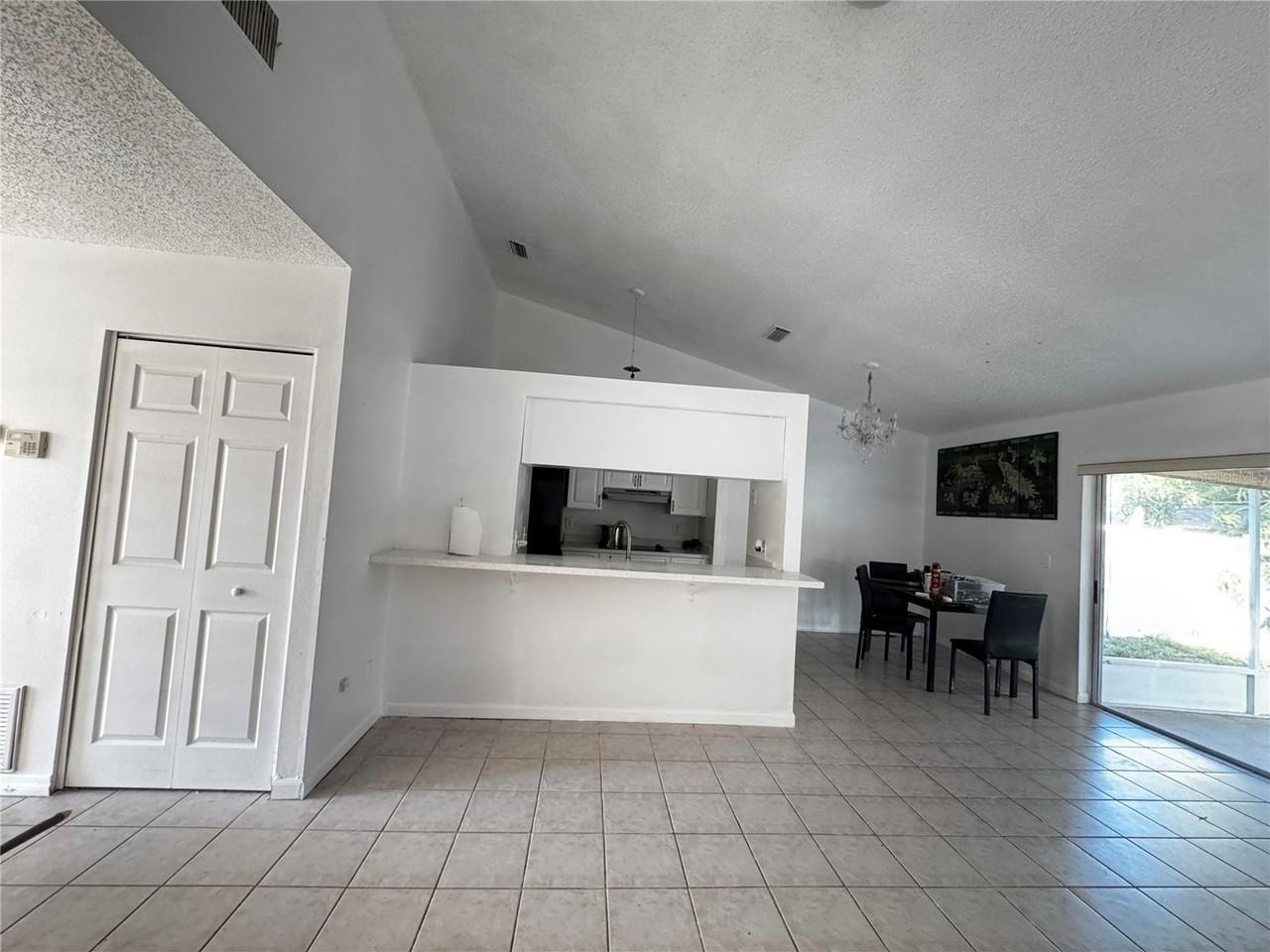 9213 Camino Villa Blvd - Photo 6 of 15