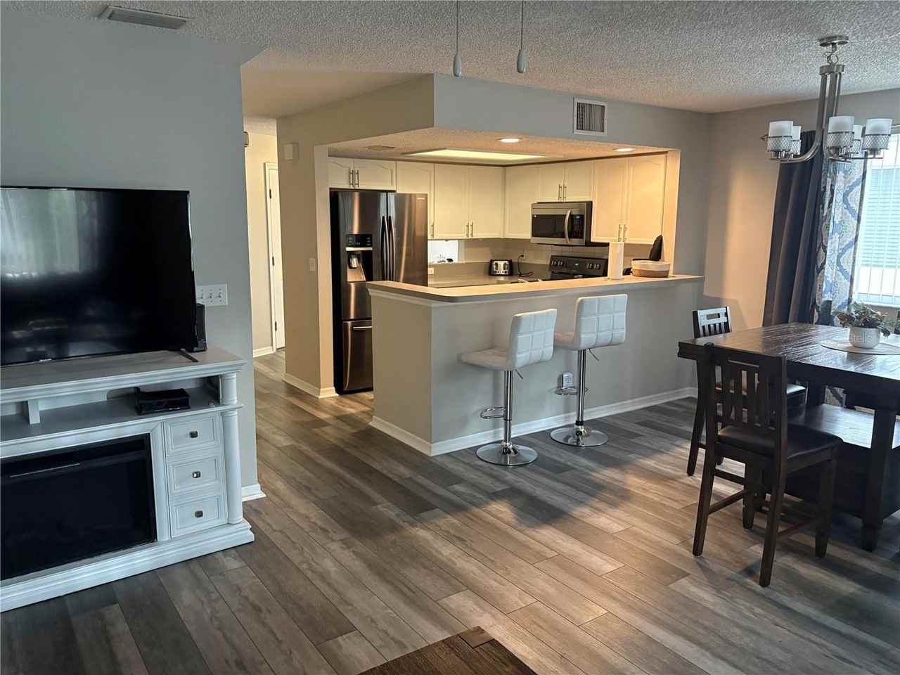 9122 Jakes Path - Photo 7 of 34