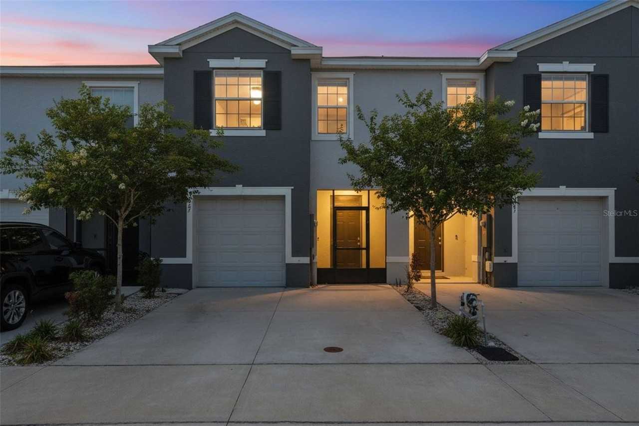 5267 Dragonfly Dr