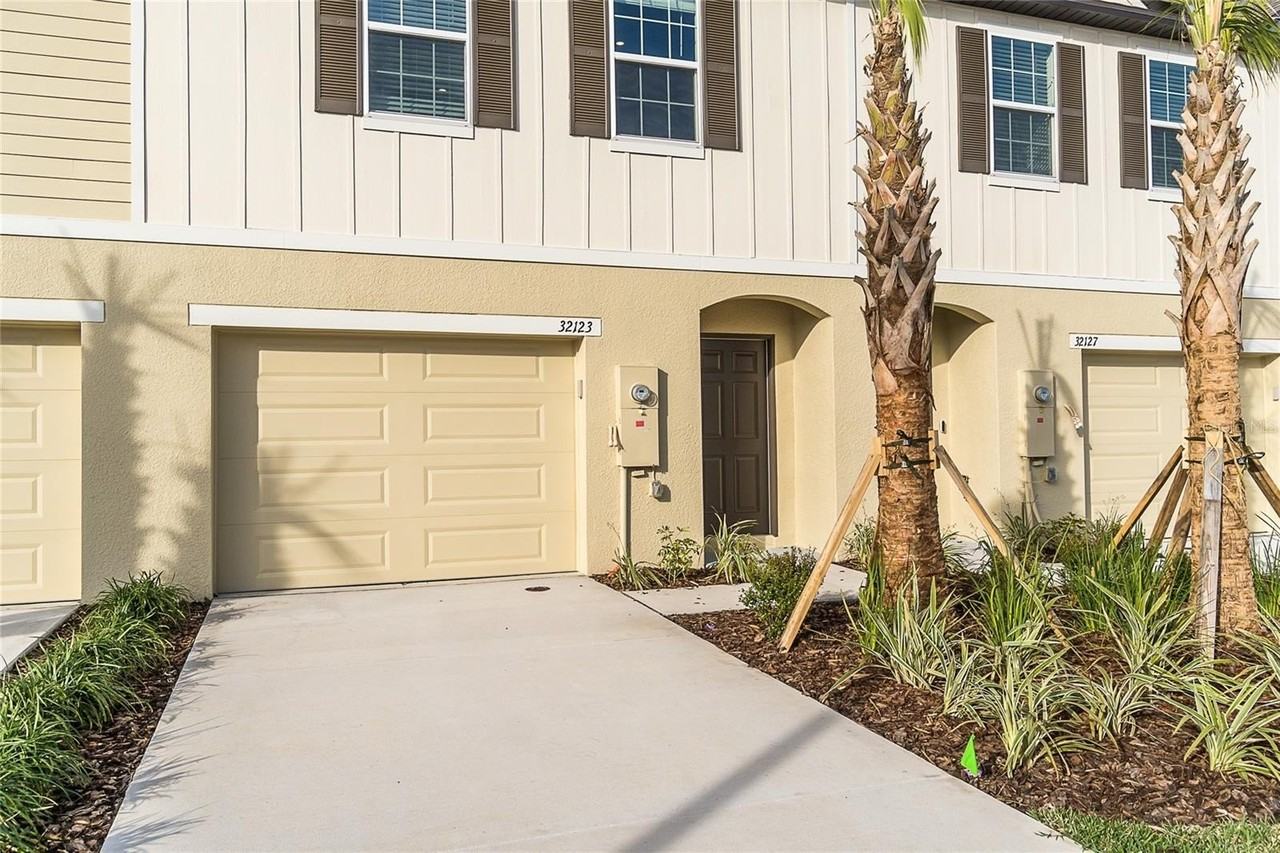 32123 Pond Apple Bnd - Photo 2 of 30