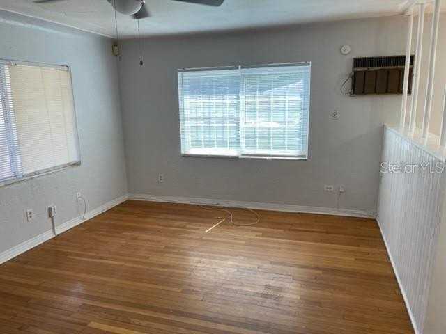 888 14th Ave S - Photo 5 of 25