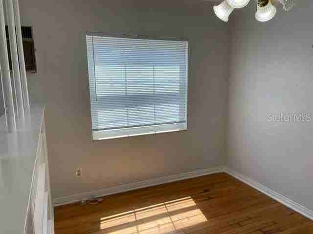 888 14th Ave S - Photo 6 of 25