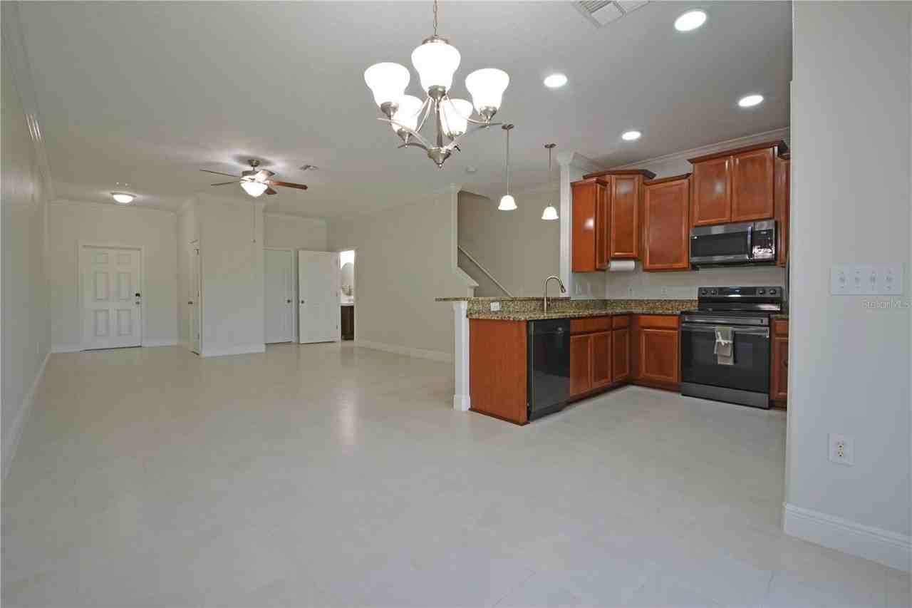 11925 Greengate Dr - Photo 2 of 50