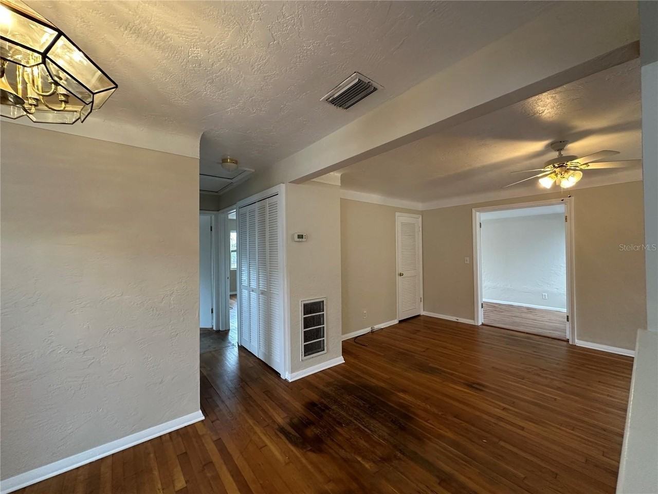 4526 6th Ave N - Photo 3 of 21