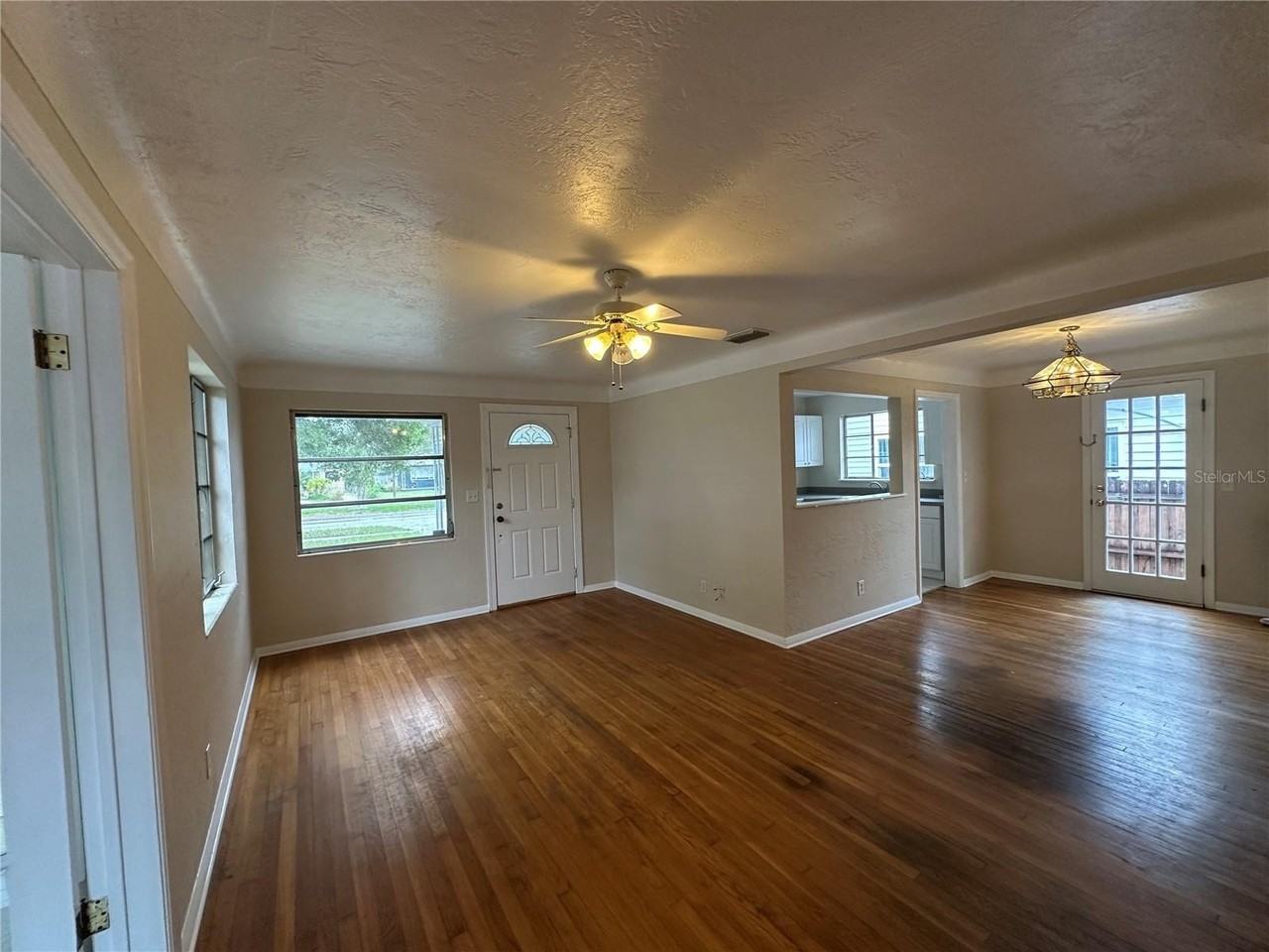 4526 6th Ave N - Photo 6 of 21