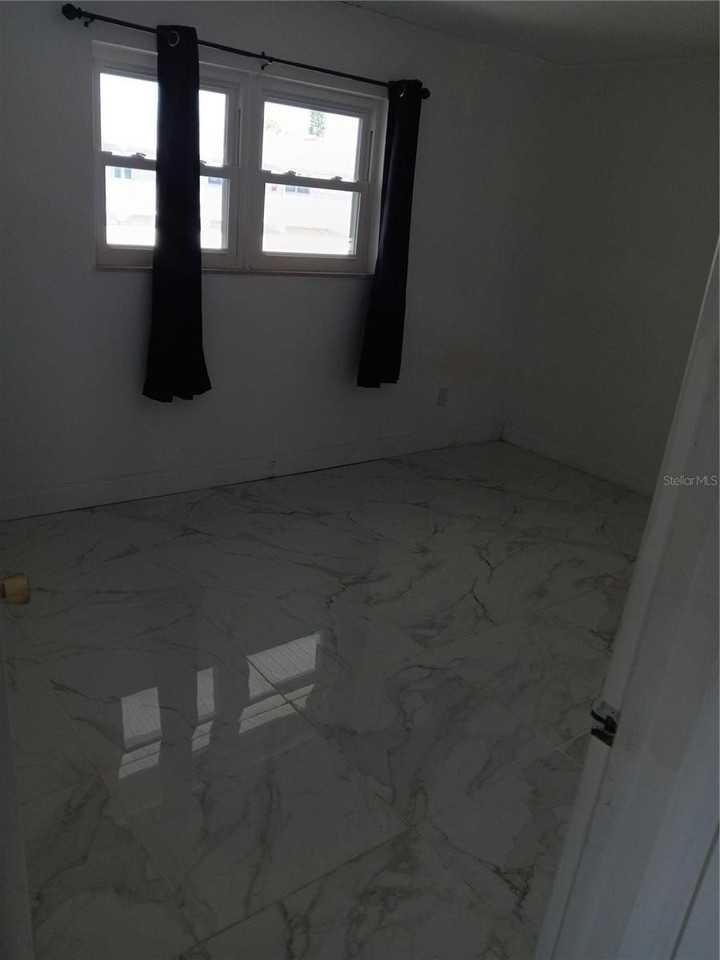5287 81st St N #26 - Photo 5 of 8