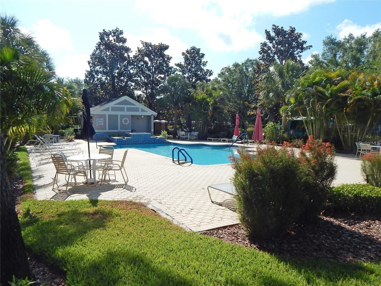 5925 Sandhill Ridge Dr - Photo 5 of 35