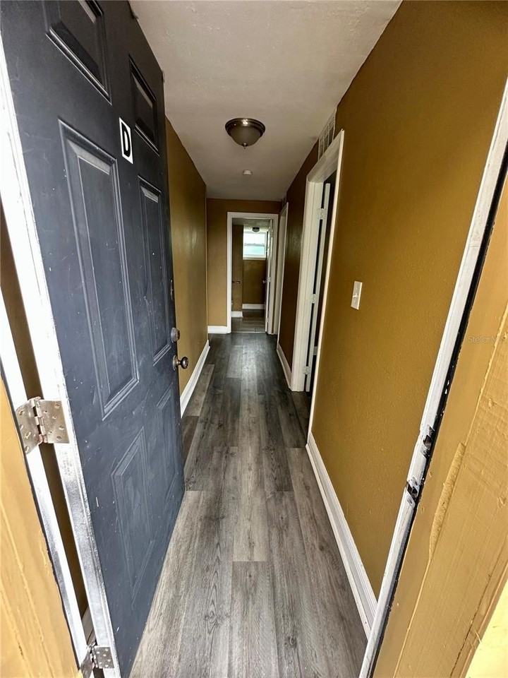 2907 N 15th St #D - Photo 4 of 24