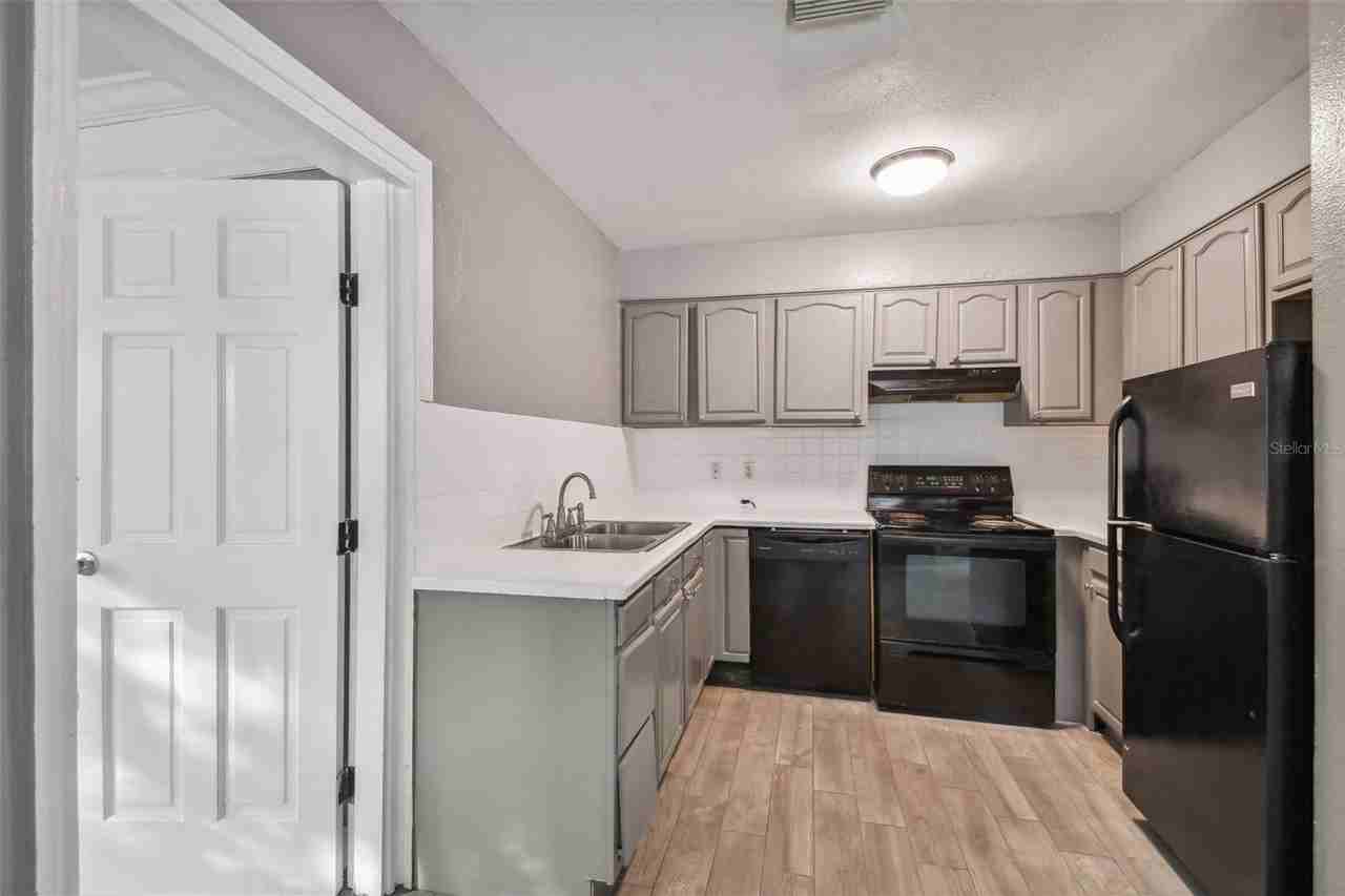 1921 W State St - Photo 5 of 38