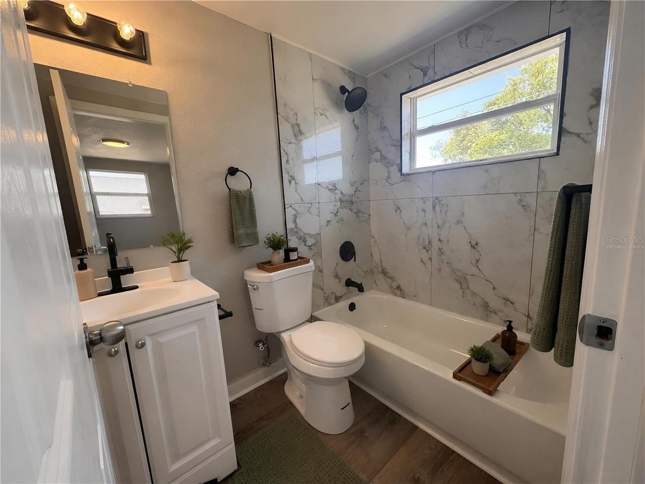 3511 Cambridge St - Photo 5 of 40