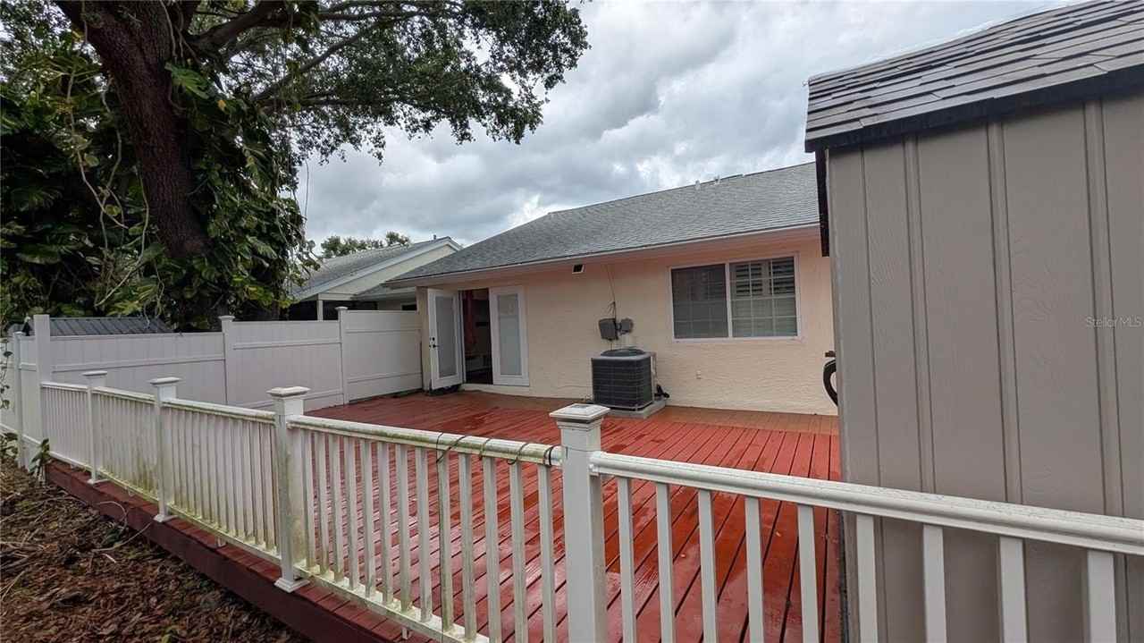 4000 Poinciana Ct - Photo 3 of 29