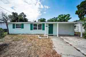 featured image of 7402 Country Club Dr