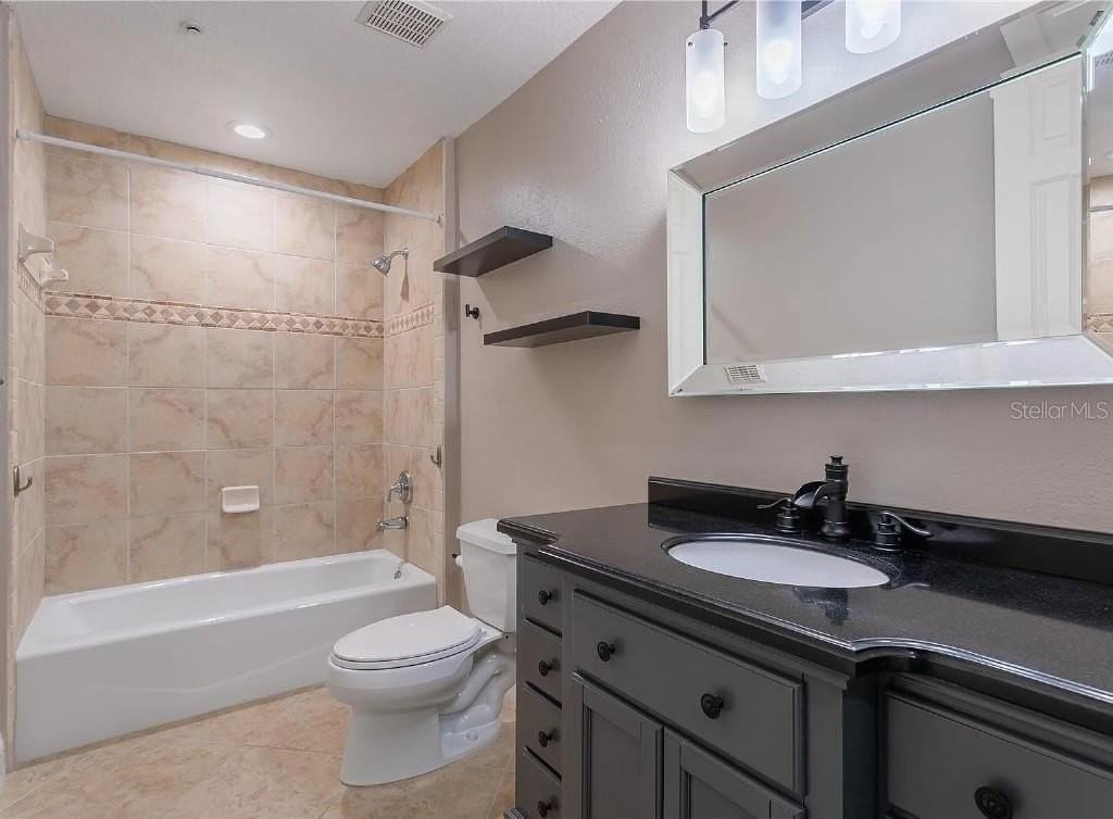 1714 Park St N - Photo 7 of 17