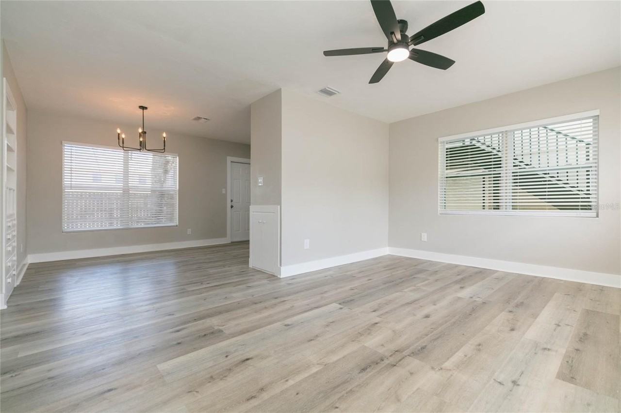 2600 52nd Ave N #B - Photo 3 of 15