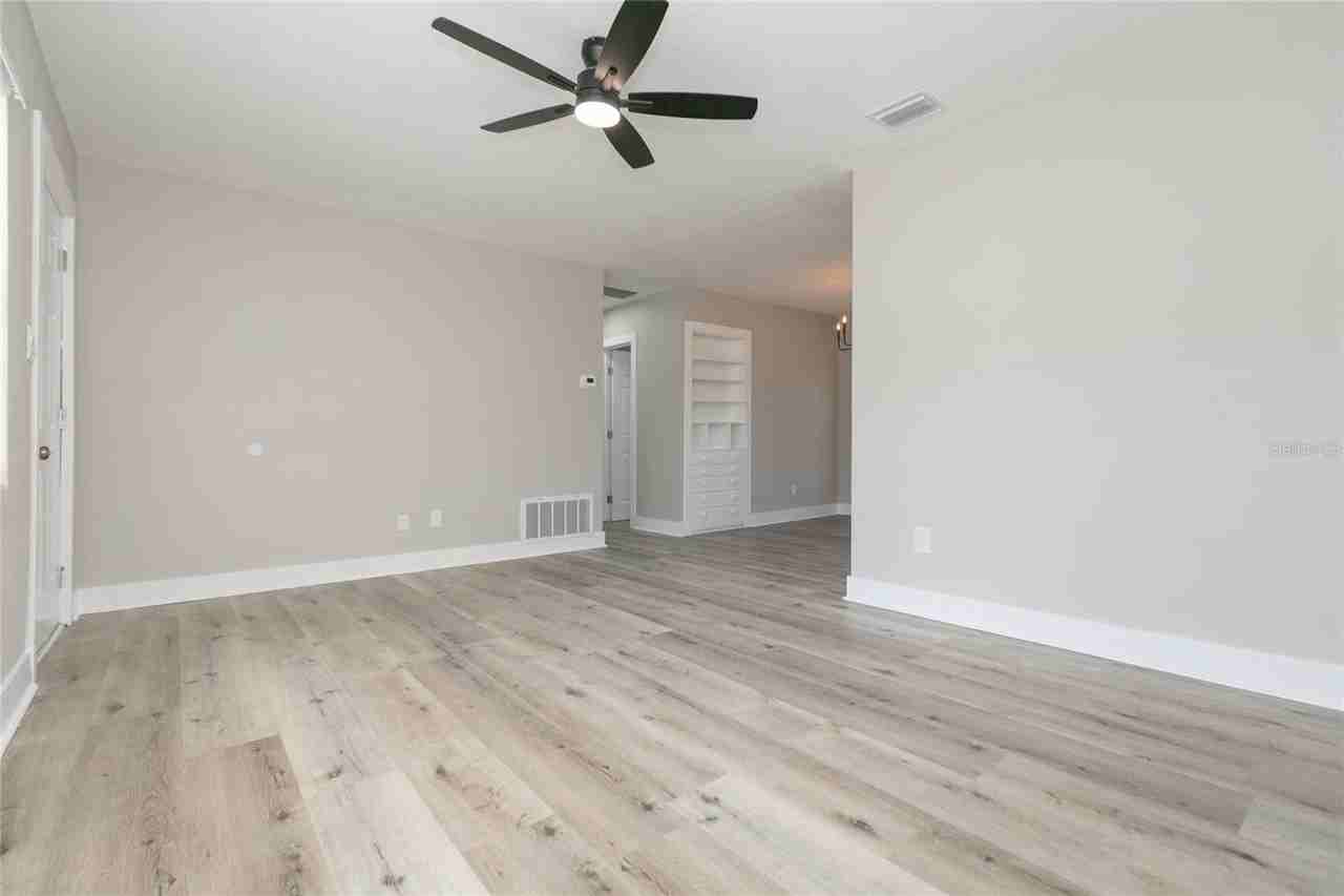 2600 52nd Ave N #B - Photo 6 of 15