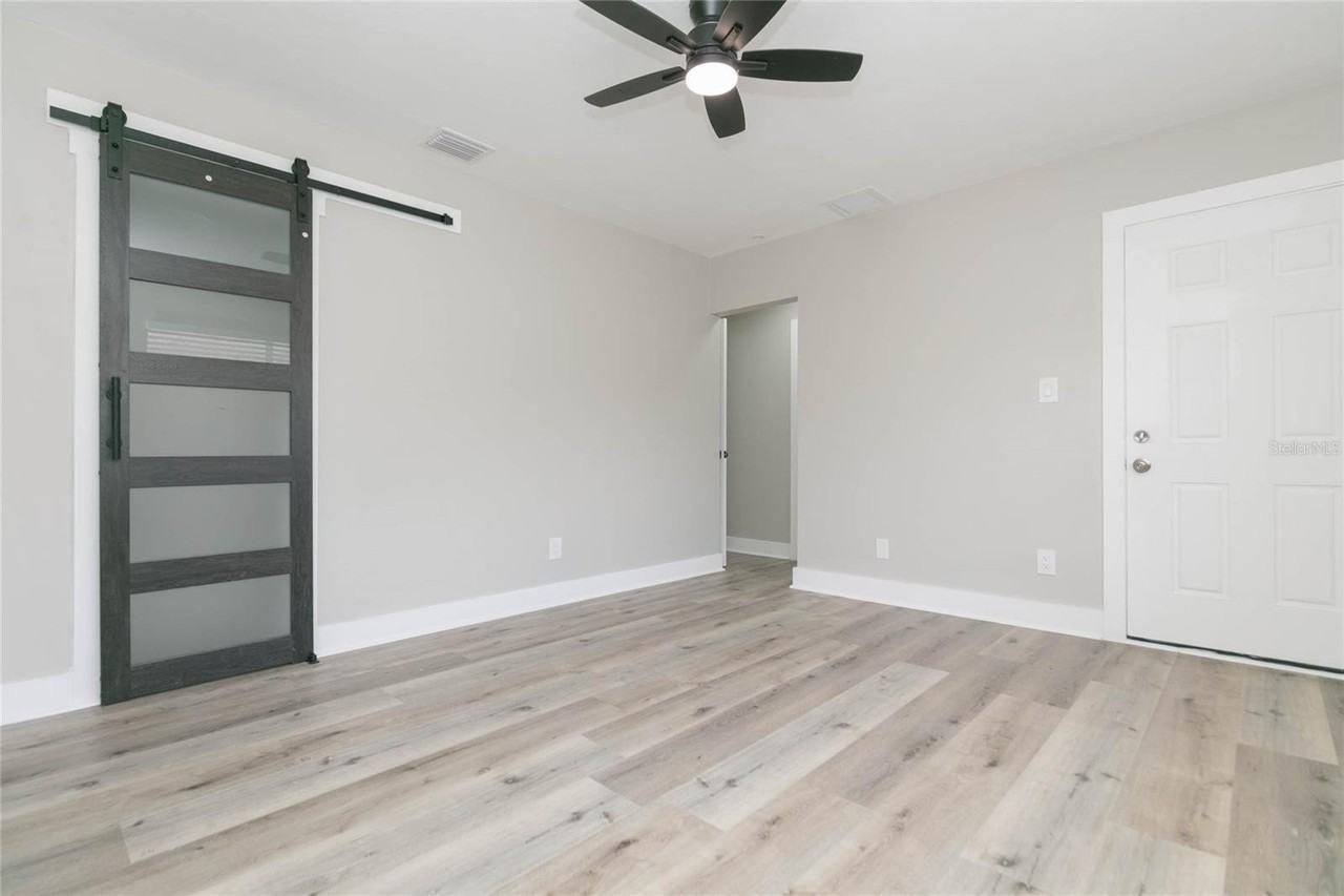 2600 52nd Ave N #B - Photo 7 of 15