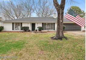 featured image of 1519 Twin Oaks Dr