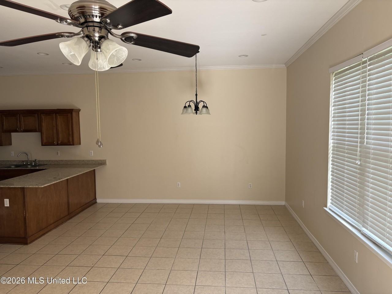114 Earle Taylor Ln - Photo 3 of 15