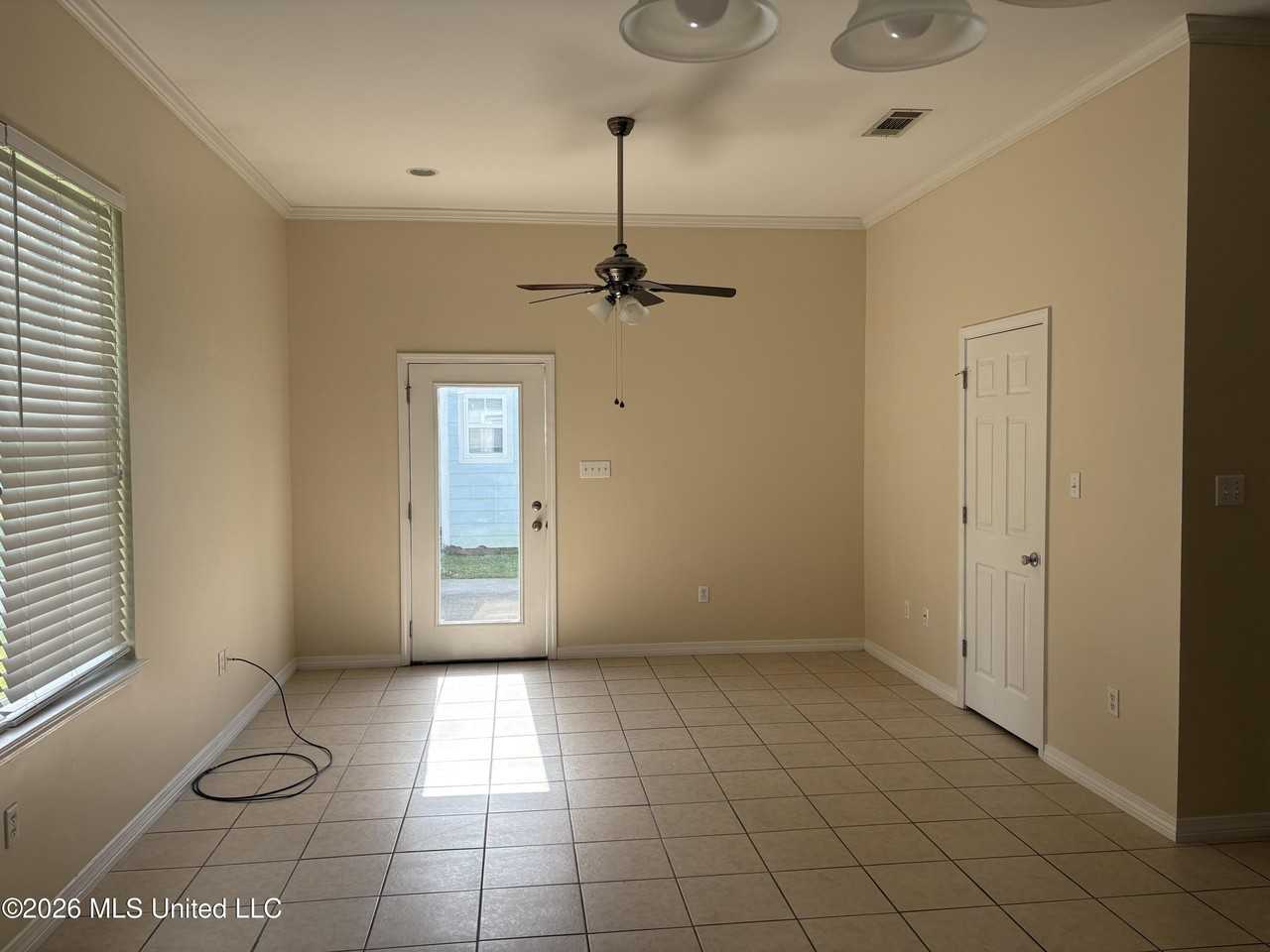 114 Earle Taylor Ln - Photo 5 of 15