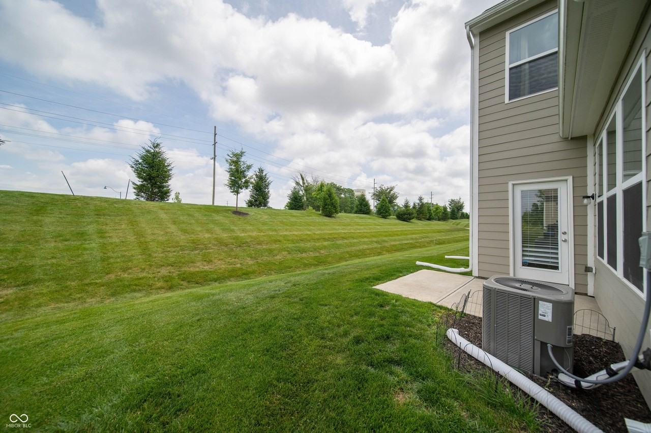 14158 Bay Willow Dr - Photo 5 of 41