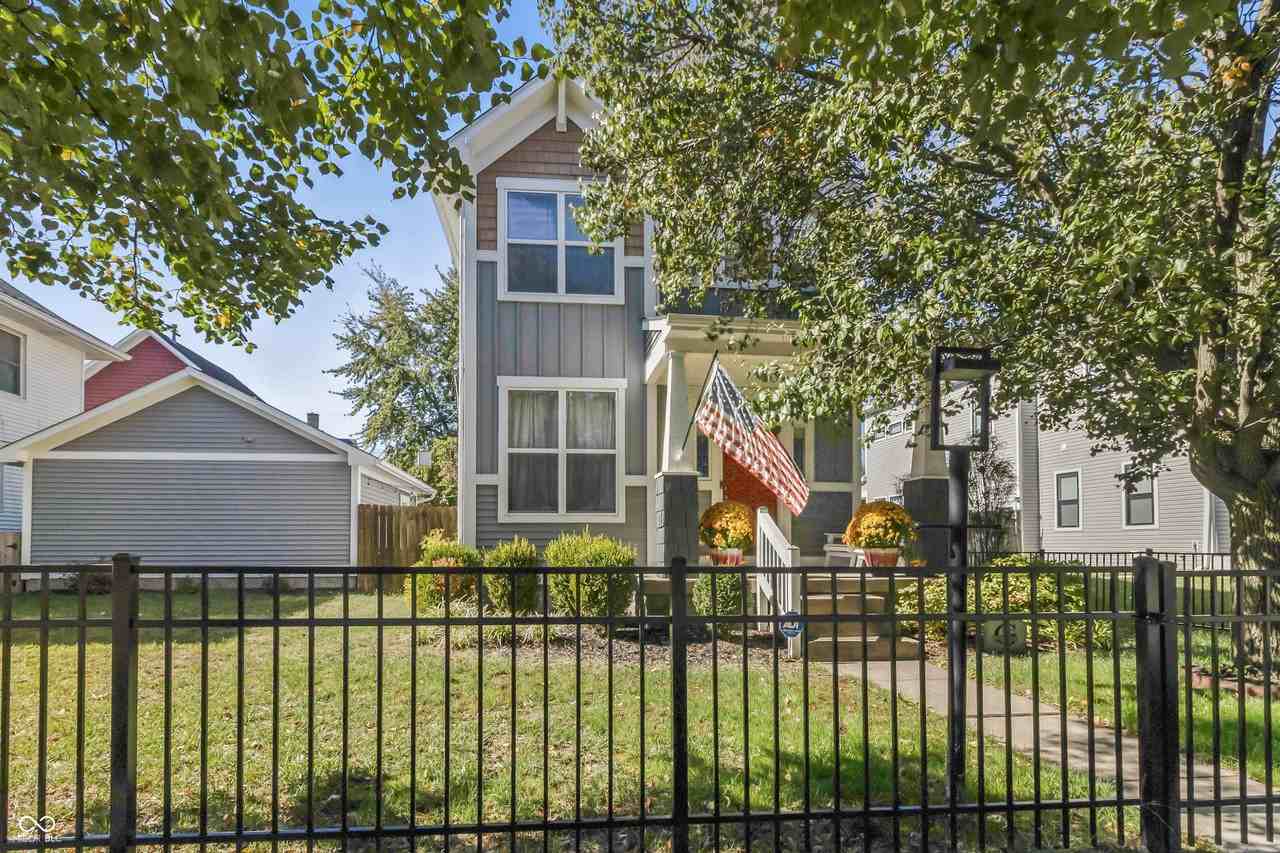2410 N College Ave - Photo 3 of 50