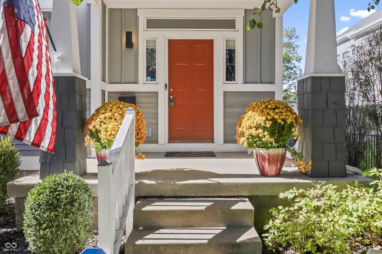 2410 N College Ave - Photo 6 of 50