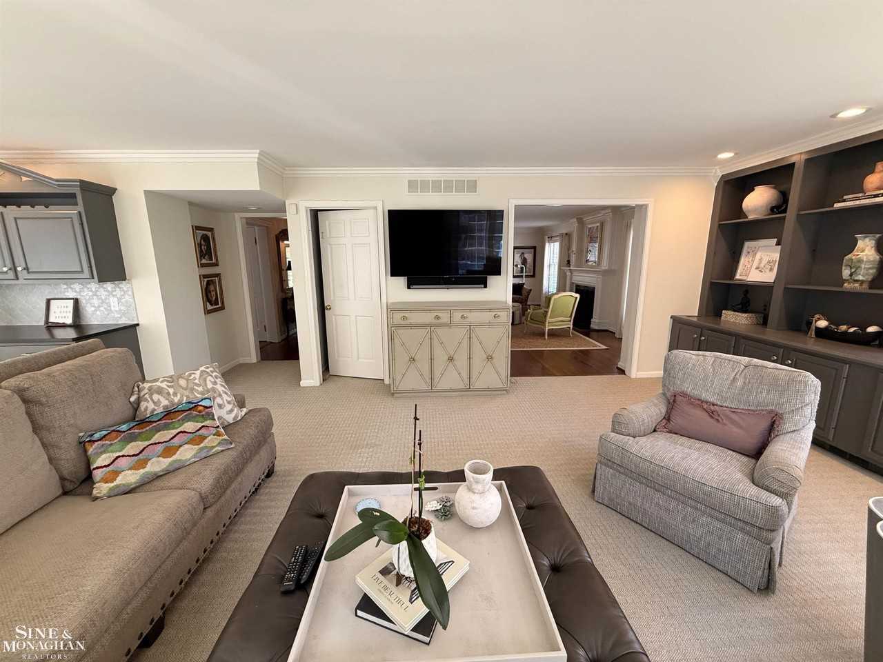 67 Stanton Ln - Photo 6 of 37
