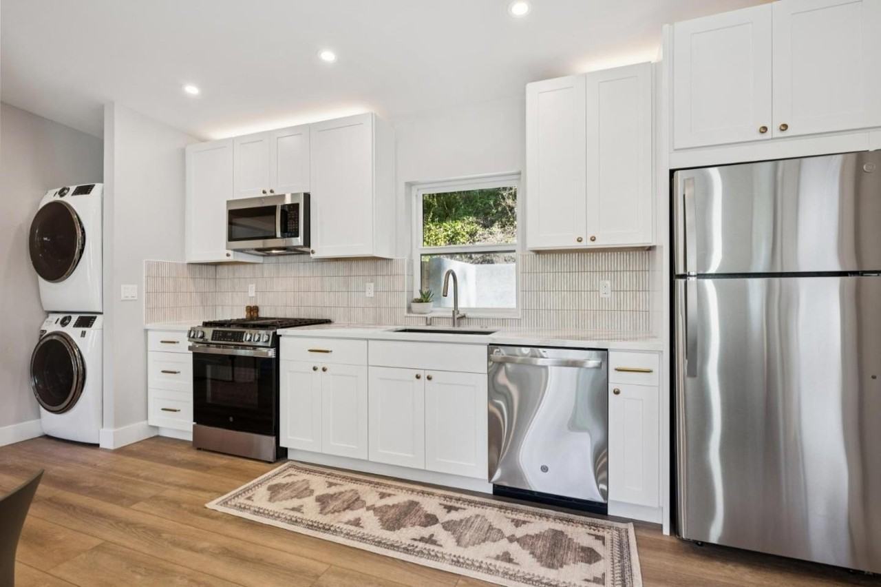 196 Amapola Ave - Photo 6 of 12