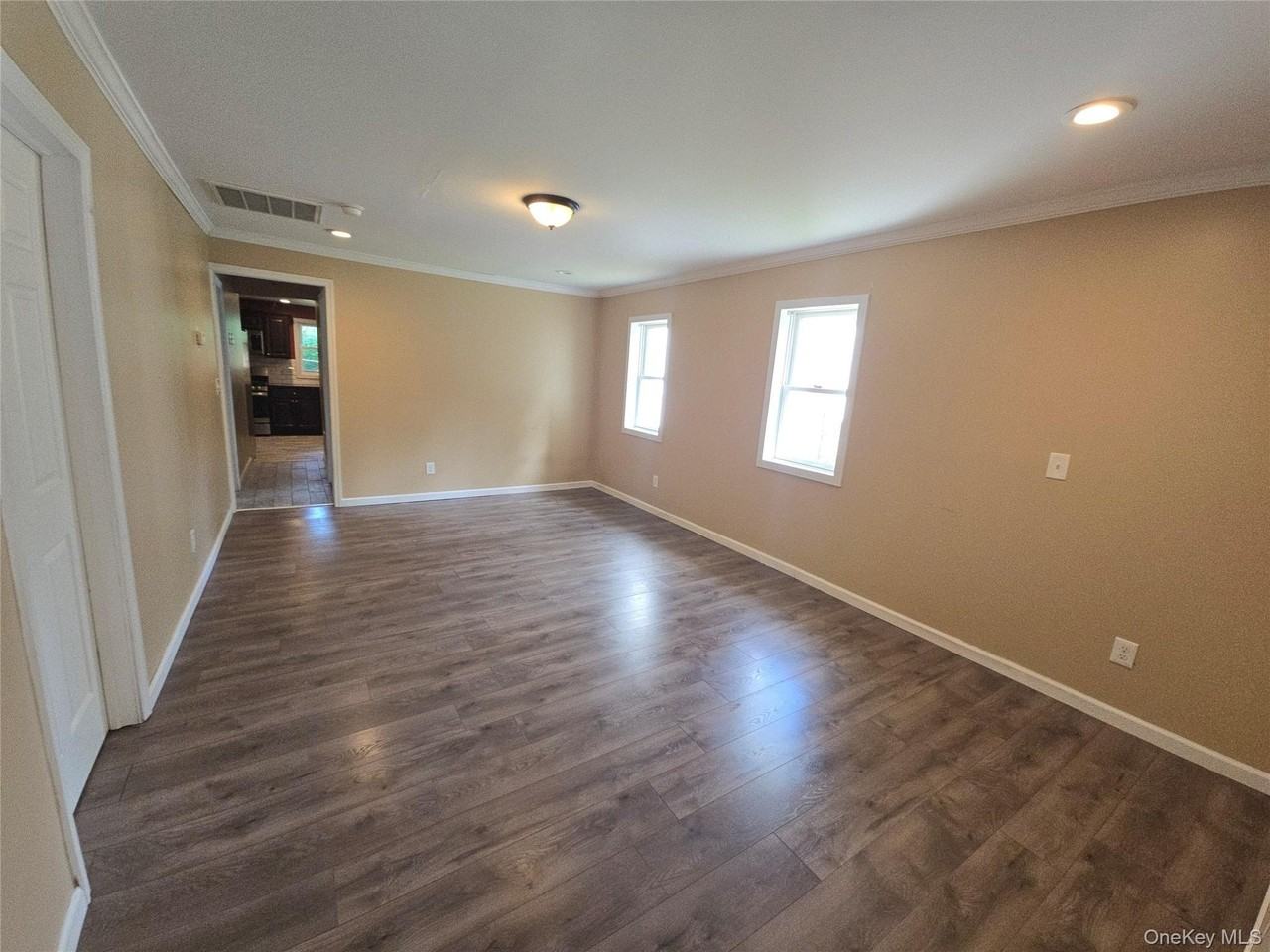 34 Red Barn Rd - Photo 4 of 18